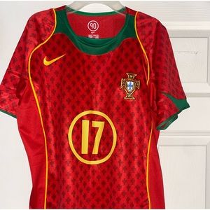 Nike Portugal F.C. Ronaldo 17 Medium Retro Jersey